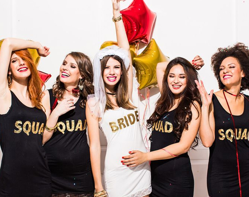 Vrouwen tijdens een vrijgezellenfeest